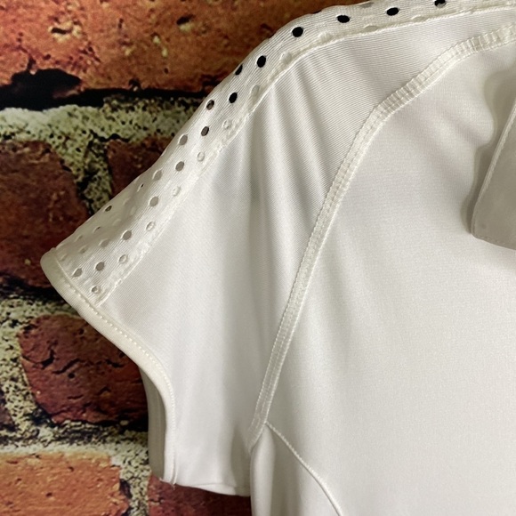 Sunice White Tennis Polo Shirt Athletic Dress Size M - Picture 6 of 15